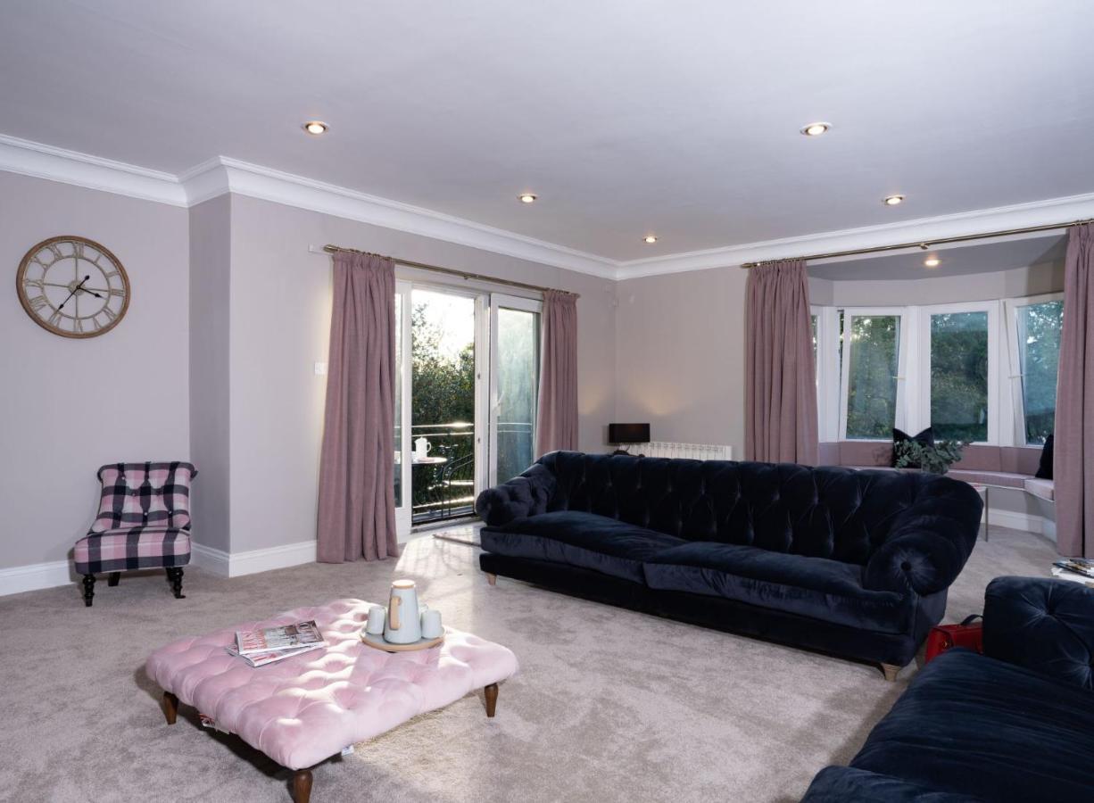 Brand New - Contemporary - 2 Bedroom - 2 Bathroom - Spacious Apartment - Lake Views アンブルサイド エクステリア 写真