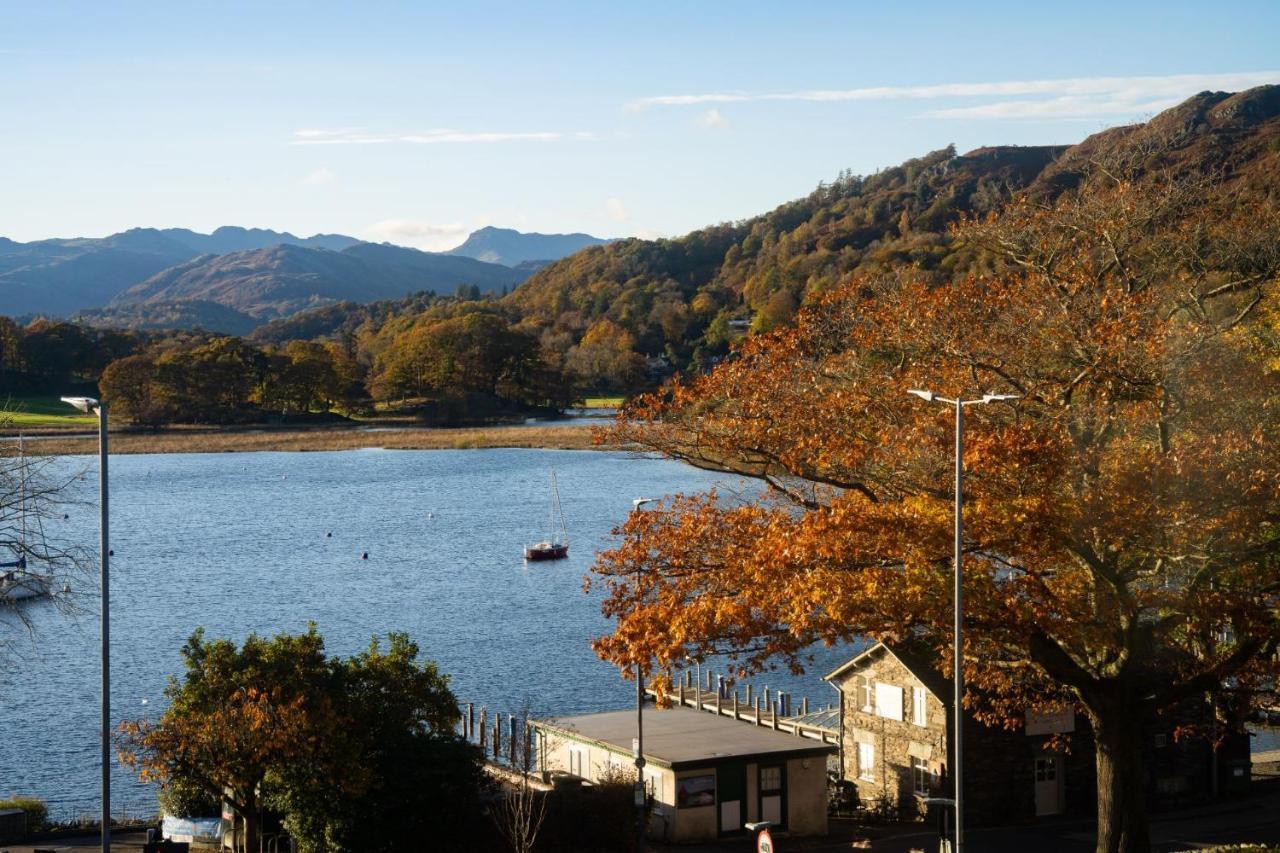Brand New - Contemporary - 2 Bedroom - 2 Bathroom - Spacious Apartment - Lake Views アンブルサイド エクステリア 写真